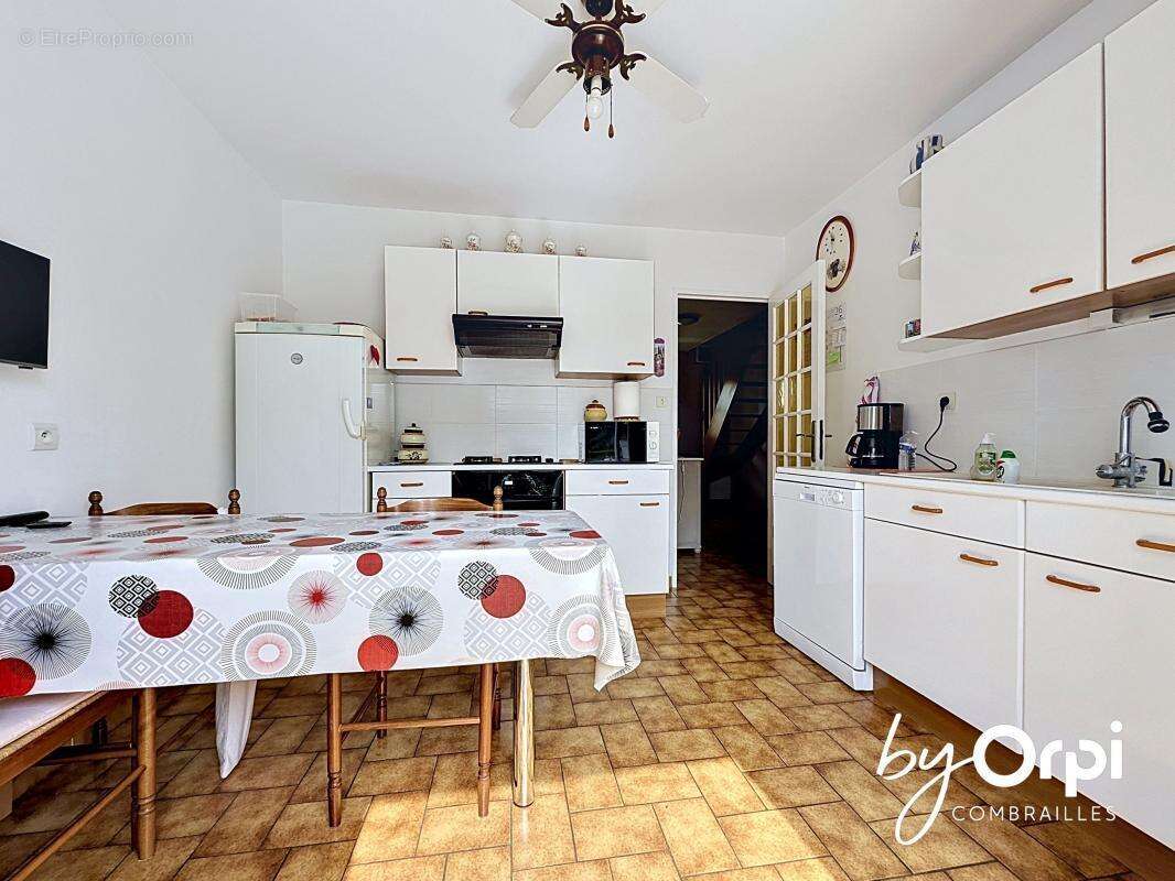 Maison à MONTAIGUT