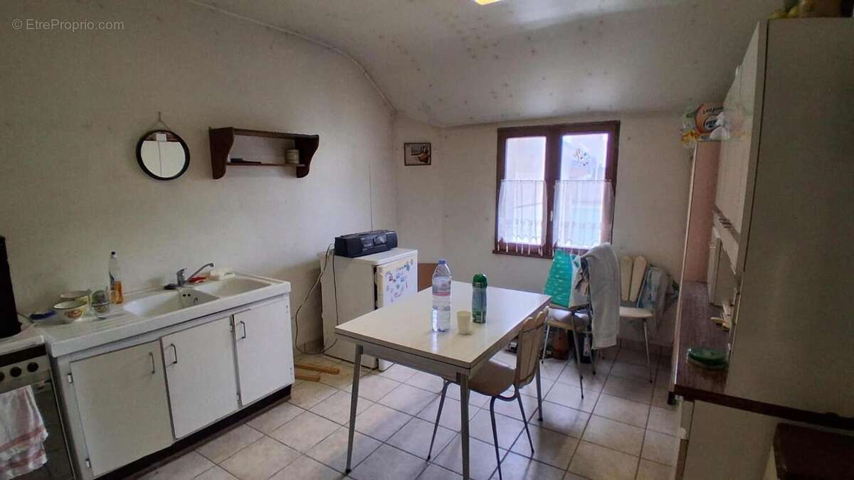 Photo 6 - Commerce à SINCENY