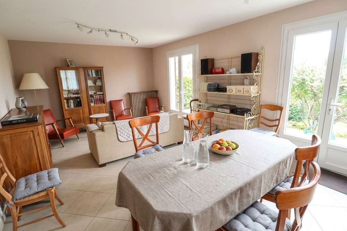 Maison à MEREVILLE