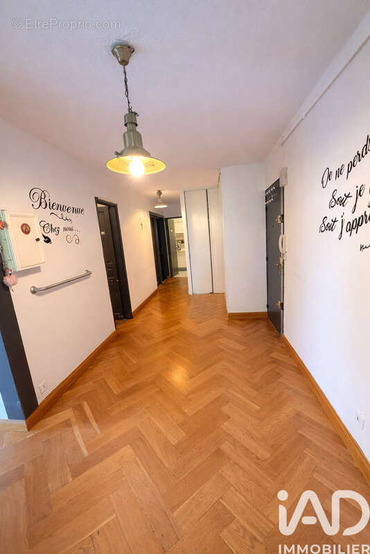 Photo 2 - Appartement à MARSEILLE-10E