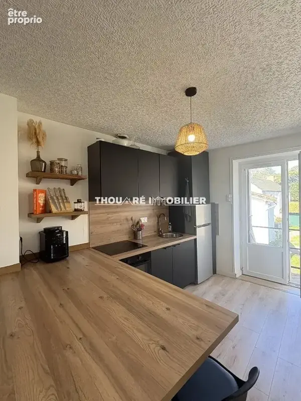 Appartement Vertou 2 pièce(s) 41.5 m2 + Cour + Garage rangement Proche bords de Sèvre. - photo 4