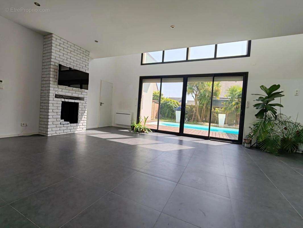 Maison contemporaine avec piscine - photo 3