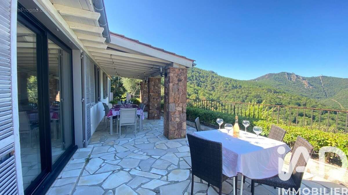 Photo 7 - Maison à FREJUS