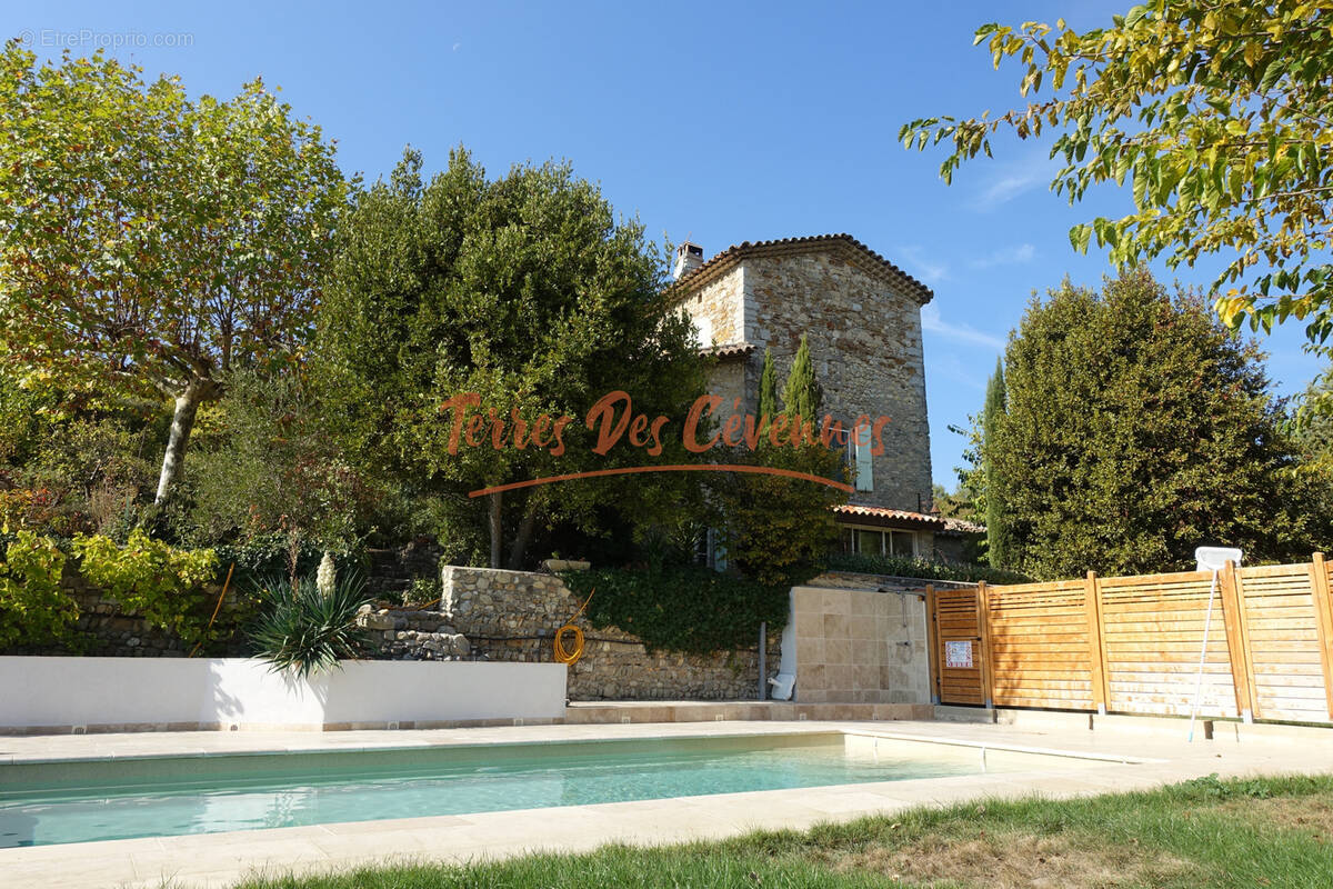 Maison à TORNAC