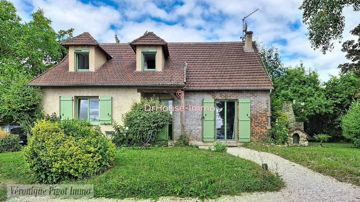 Maison 142 m² à Gambais  - photo 1