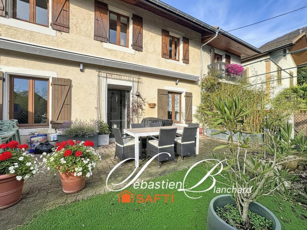 Photo 1 - Maison à CHINDRIEUX