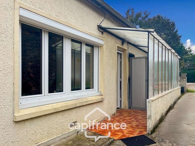 Appartement à PONTAULT-COMBAULT