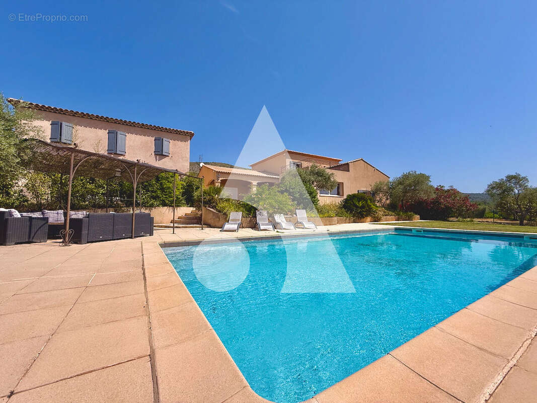 Maison à PUYLOUBIER