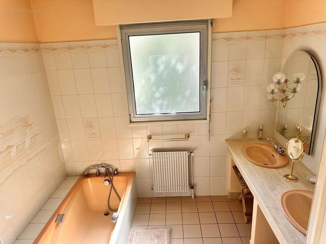 Maison à FONTAINE-LES-DIJON