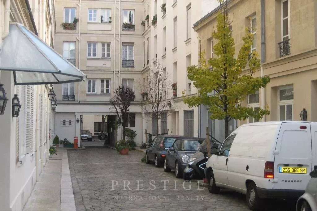 Paris 16ième, 4  pièces, caves et parking - photo 10