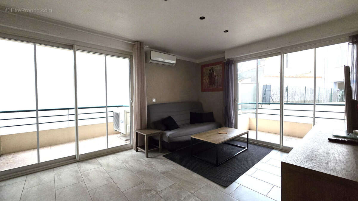 Appartement à SAINT-RAPHAEL