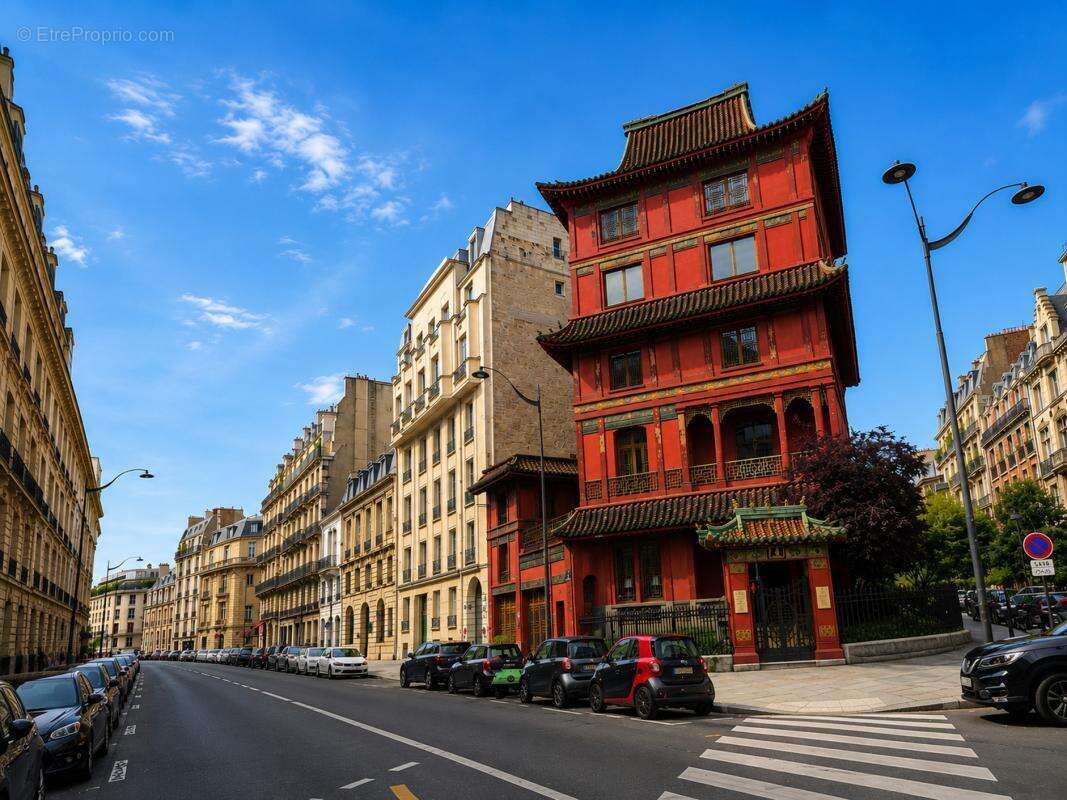 Appartement à PARIS-8E