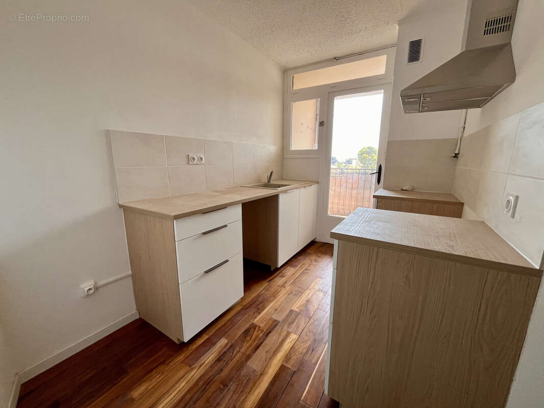 À acheter 160000 € à Toulon (83) : appartement de 70.85m2 - photo 9