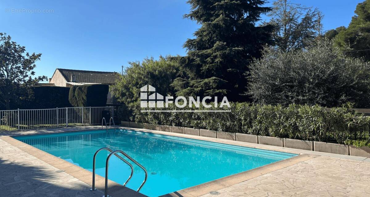 Appartement à LE CANNET