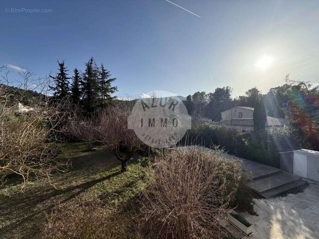 MAISON 198 M² sur 2000m² de terrain, piscine et garage - photo 17