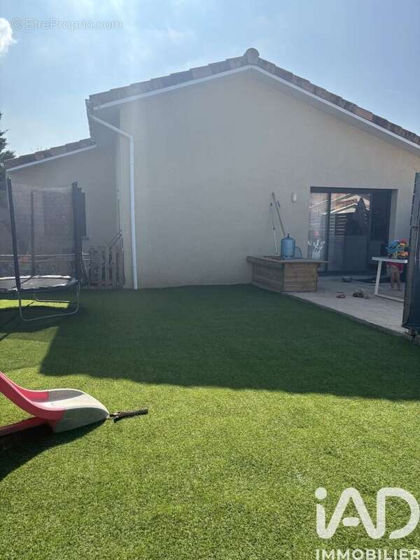 Photo 2 - Maison à SABLONS