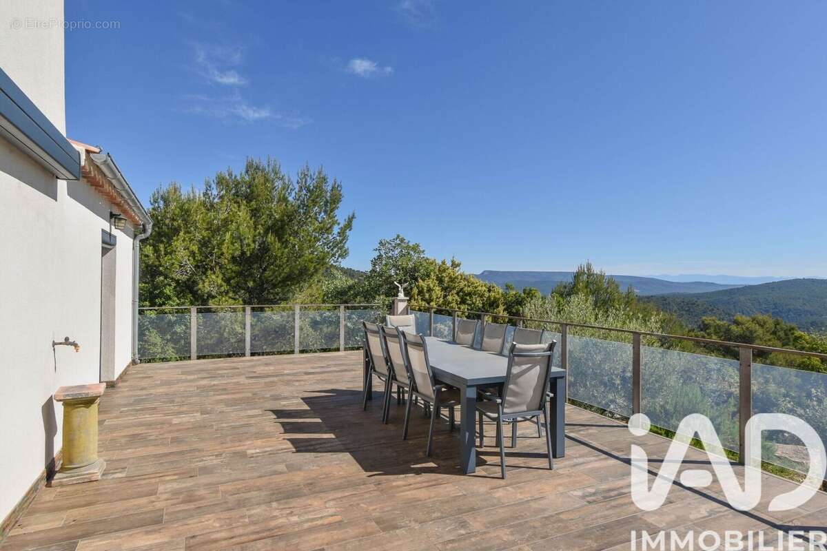Photo 4 - Maison à PLAN-D'AUPS-SAINTE-BAUME