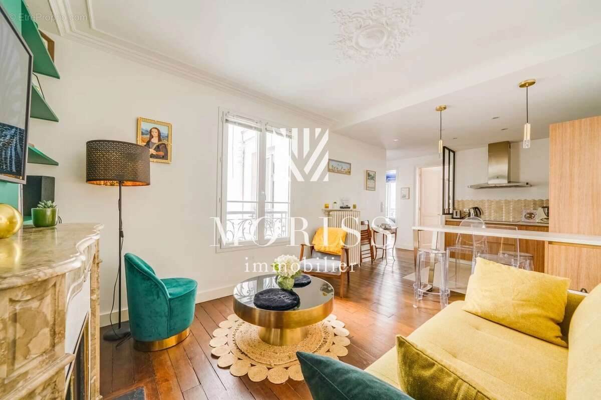 Appartement à PARIS-17E