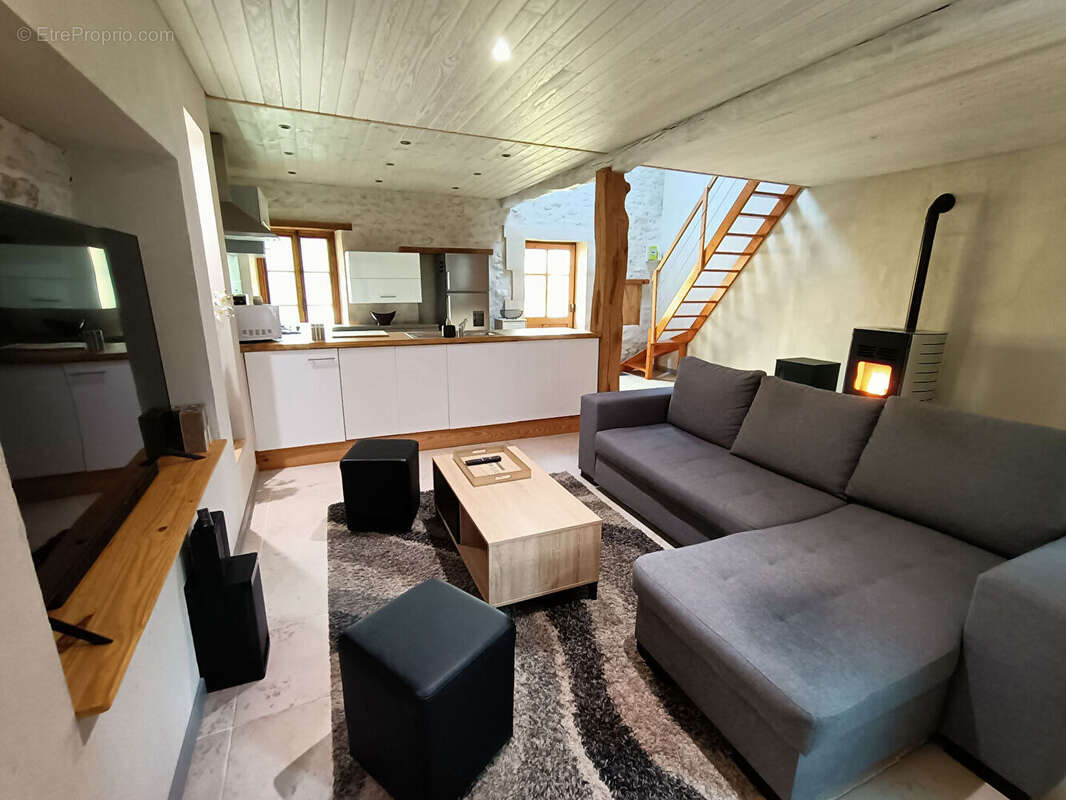 Maison à SAINT-HIPPOLYTE