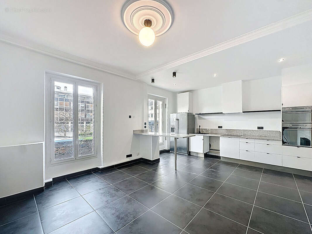 Appartement à SAINT-MAUR-DES-FOSSES