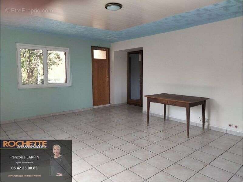 Maison à SAINT-ROMAIN-D&#039;URFE