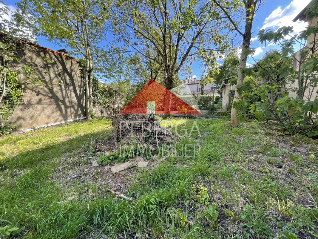 Appartement à SAINT-AMANS-SOULT