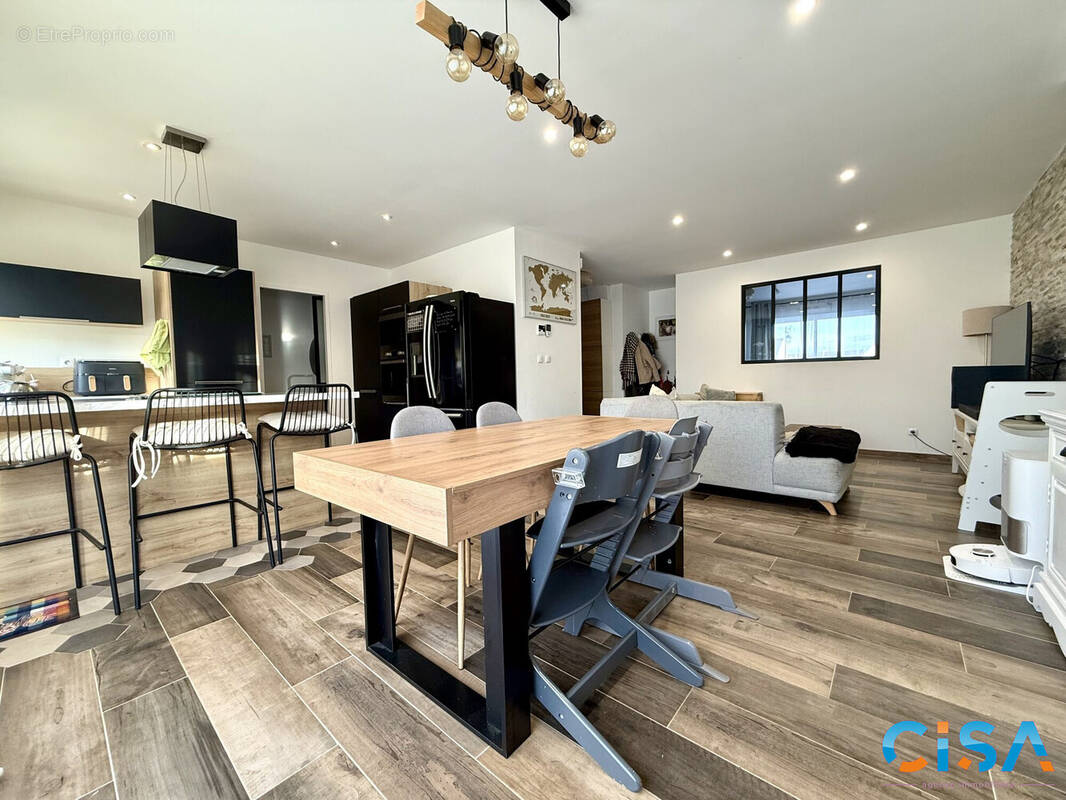 Maison à NEUILLY-EN-THELLE