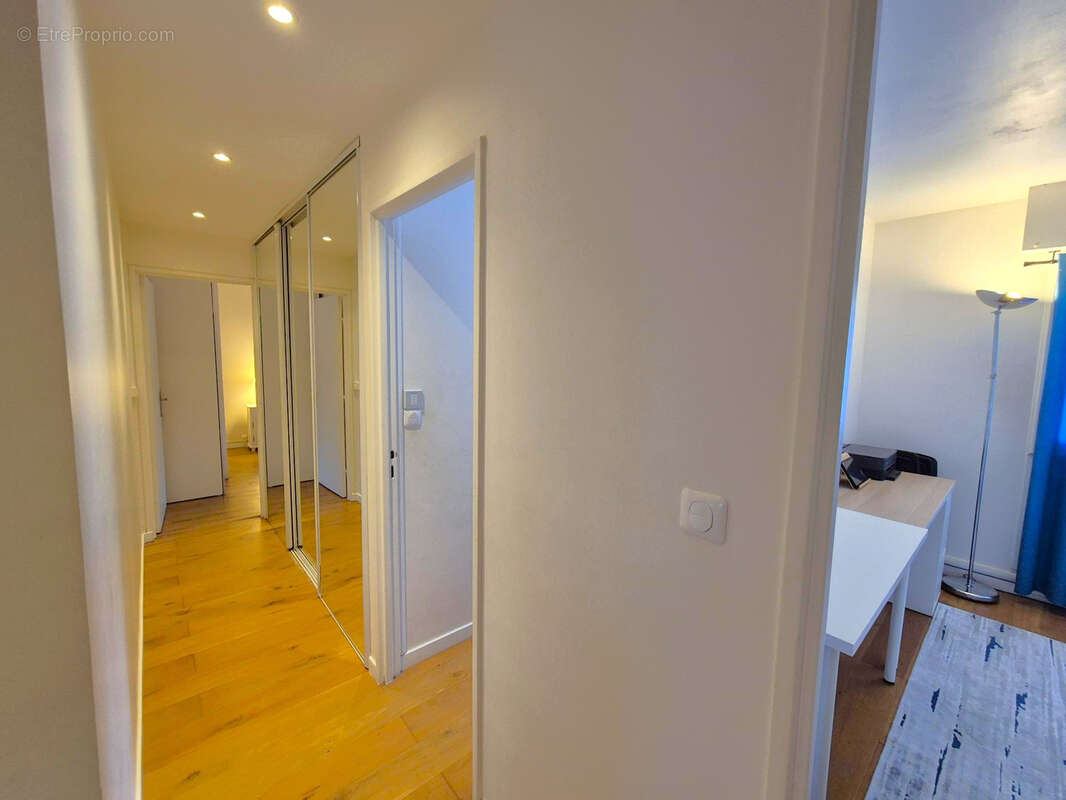 Appartement à VELIZY-VILLACOUBLAY