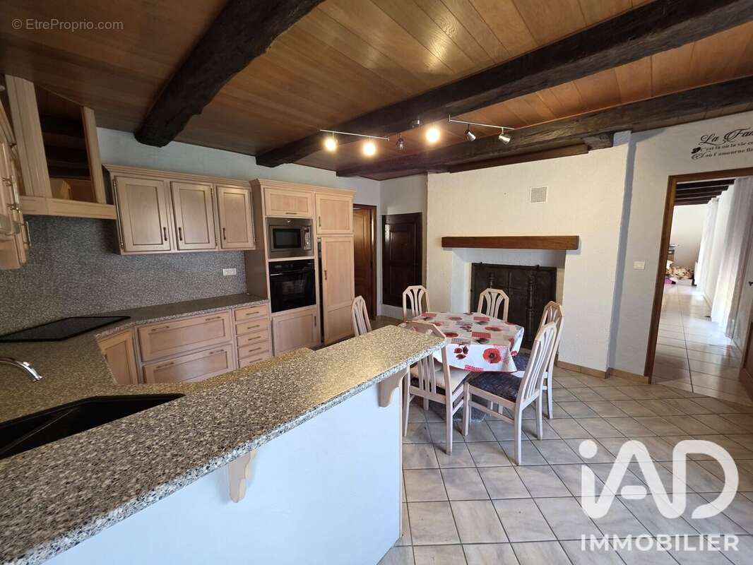 Maison 147 m² à Vauconcourt-Nervezain  - photo 7