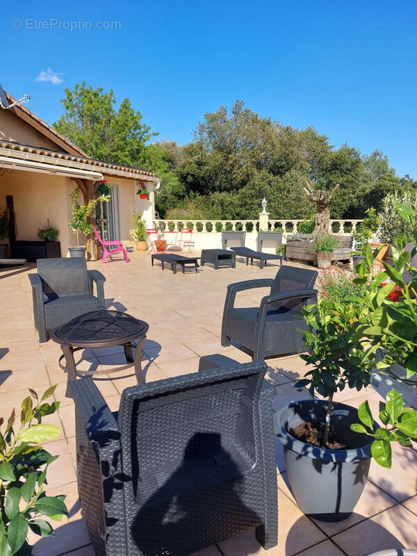 Maison à CAUNES-MINERVOIS