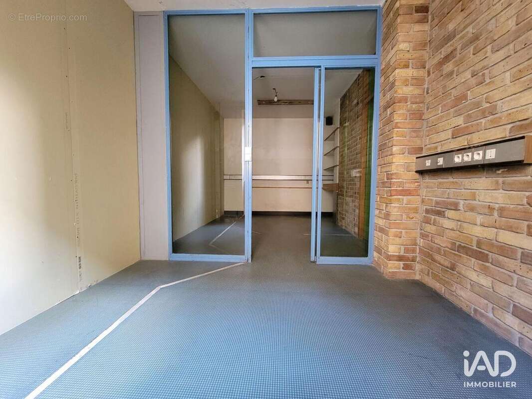 Photo 7 - Commerce à AUTUN