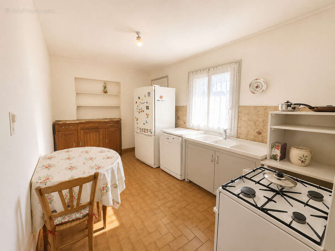 Maison à CARNOULES