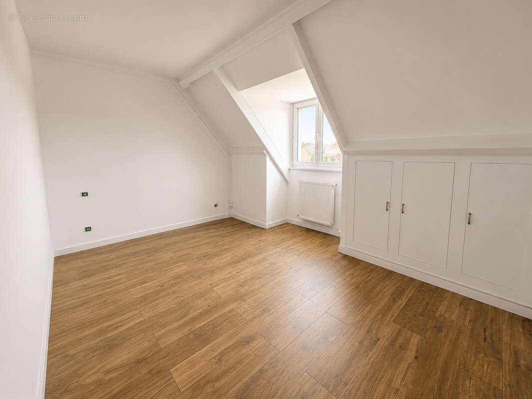 Maison 146 m² à Saint-Jean-De-La-Riviere  - photo 8