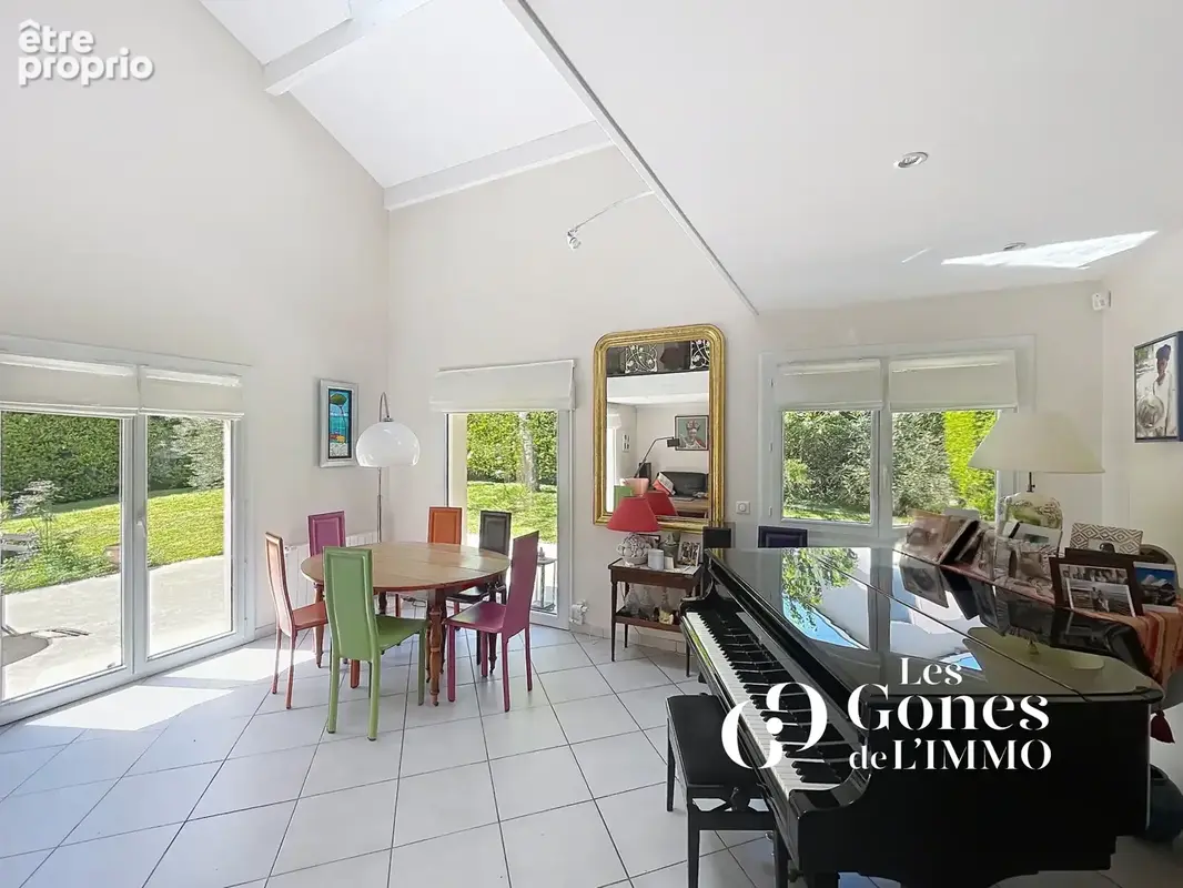 Centre du village maison familiale 175 m2 terrain 771 m2 piscinable - photo 6