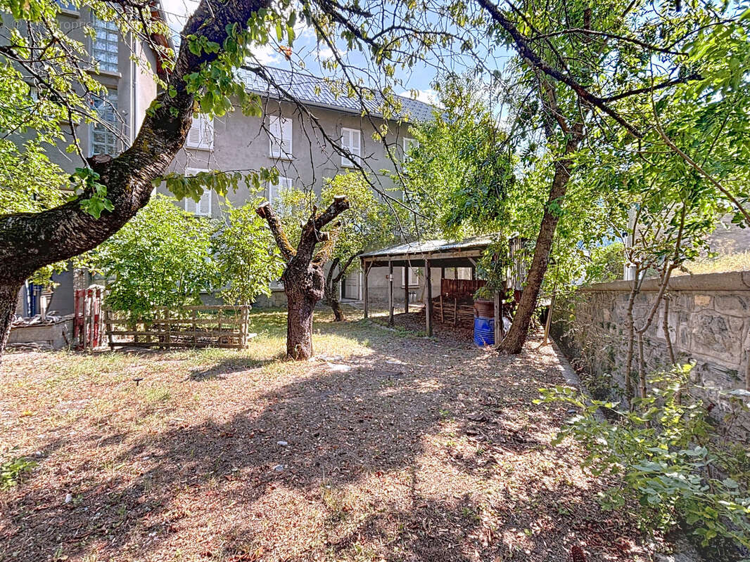 Appartement à LA CONDAMINE-CHATELARD