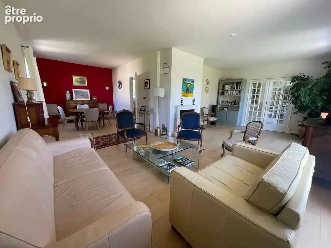 Maison 6 pièces 188 m² à vendre à Saint-Doulchard (18230) - photo 98
