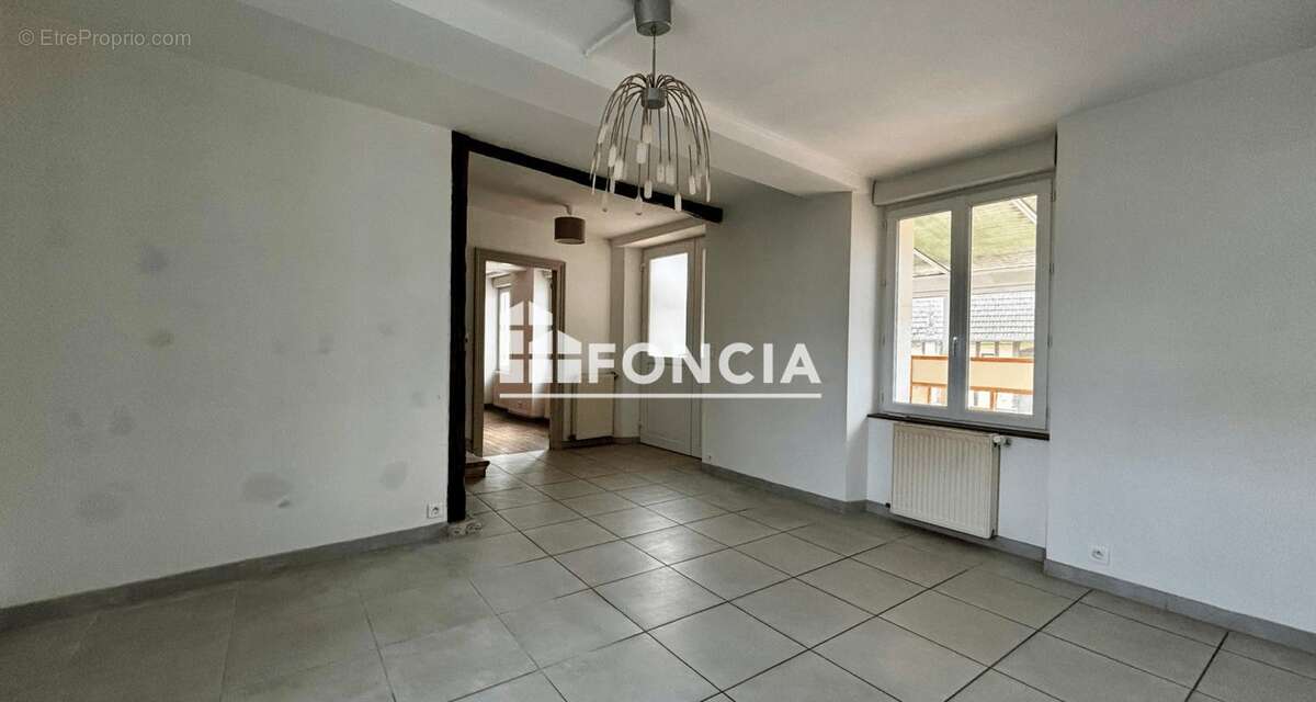 Maison à SAINT-MARCEL