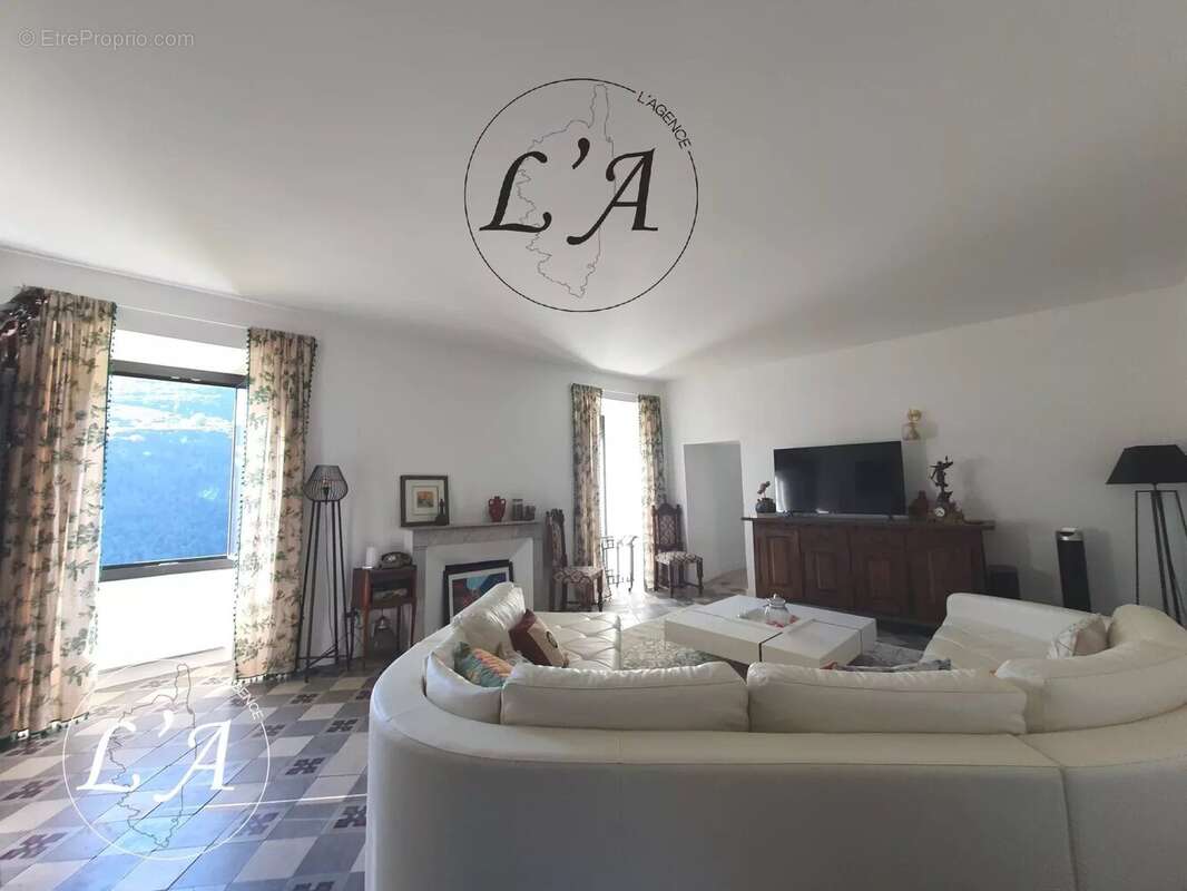 Maison à SANTO-PIETRO-DI-TENDA