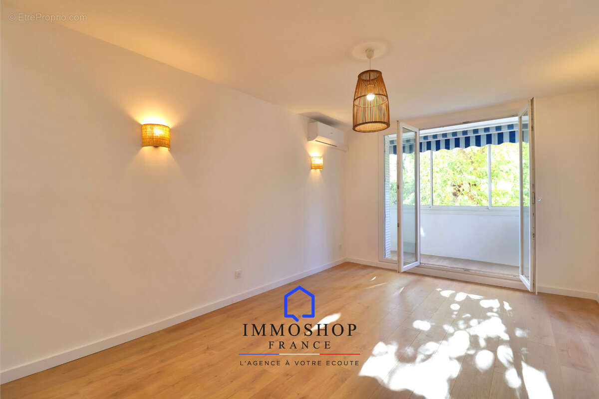 Appartement à MARSEILLE-8E