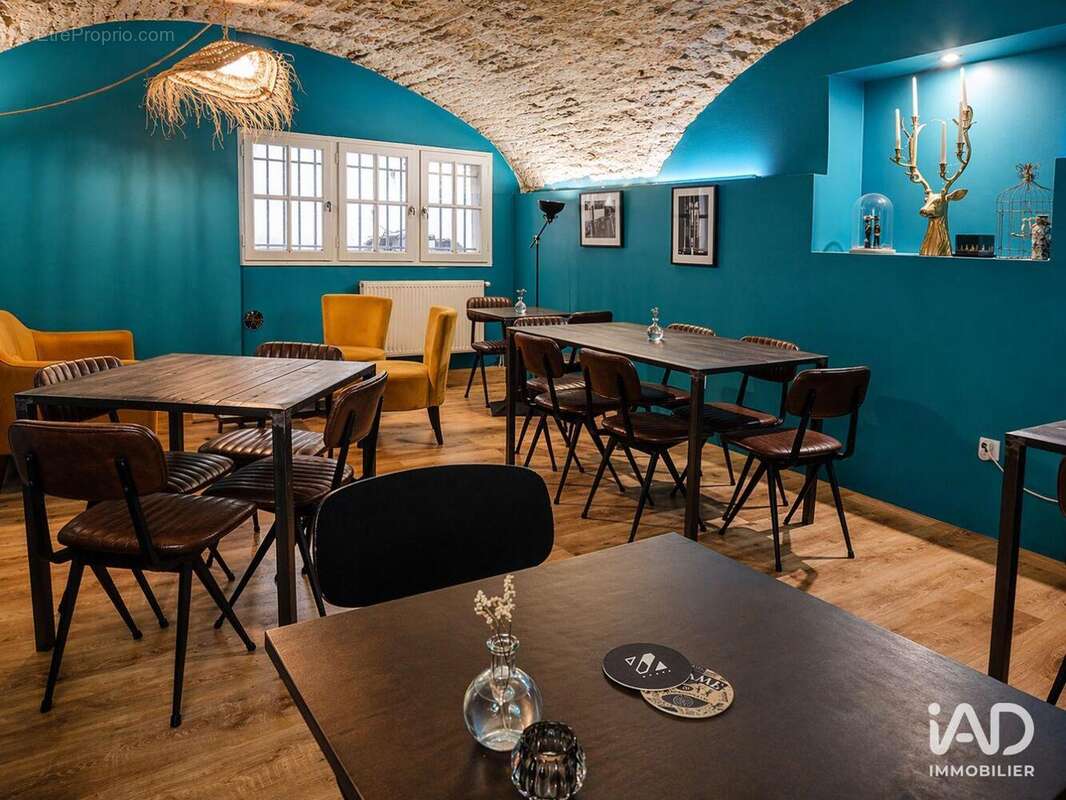 Photo 4 - Commerce à UZES