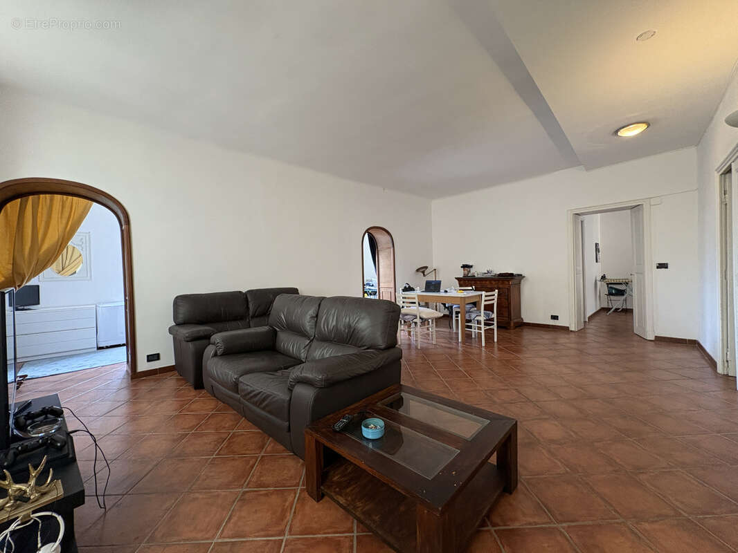 Appartement à MENTON