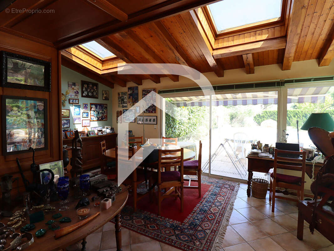 Maison à LES MATHES