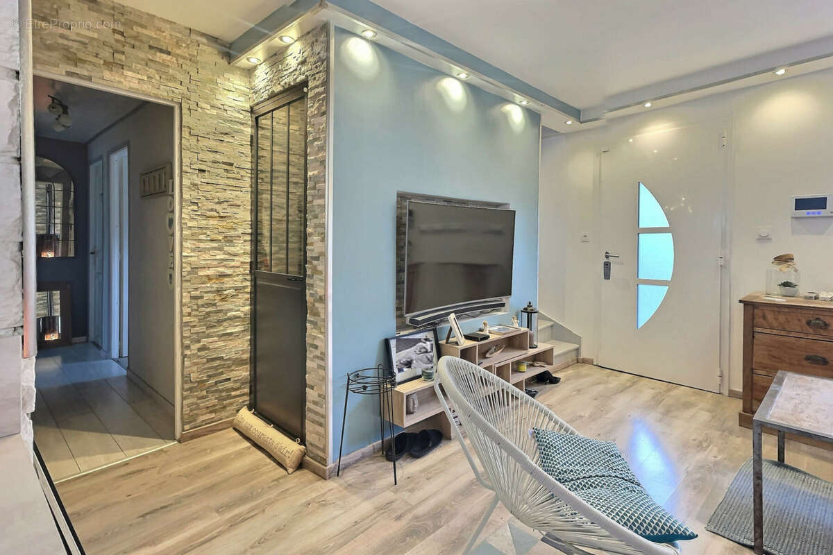 Maison à COULOMMIERS