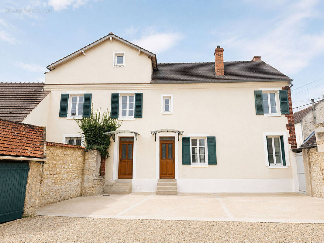 Appartement à ORRY-LA-VILLE