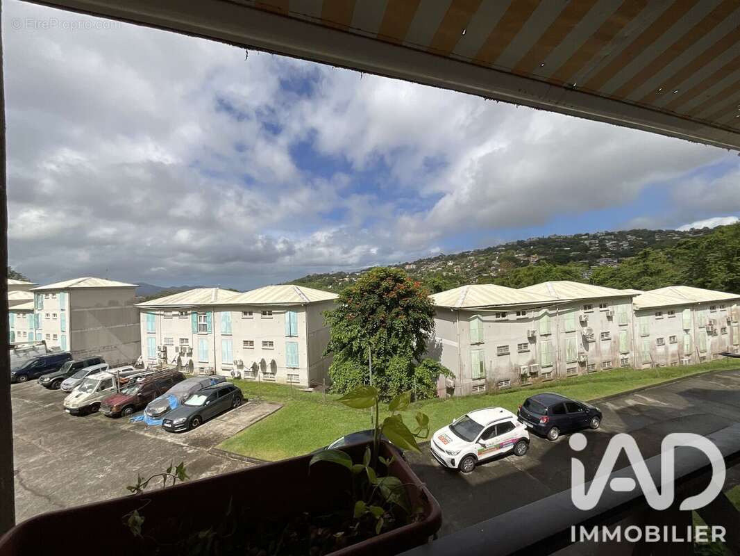 Appartement 61 m² à Fort-De-France  - photo 7
