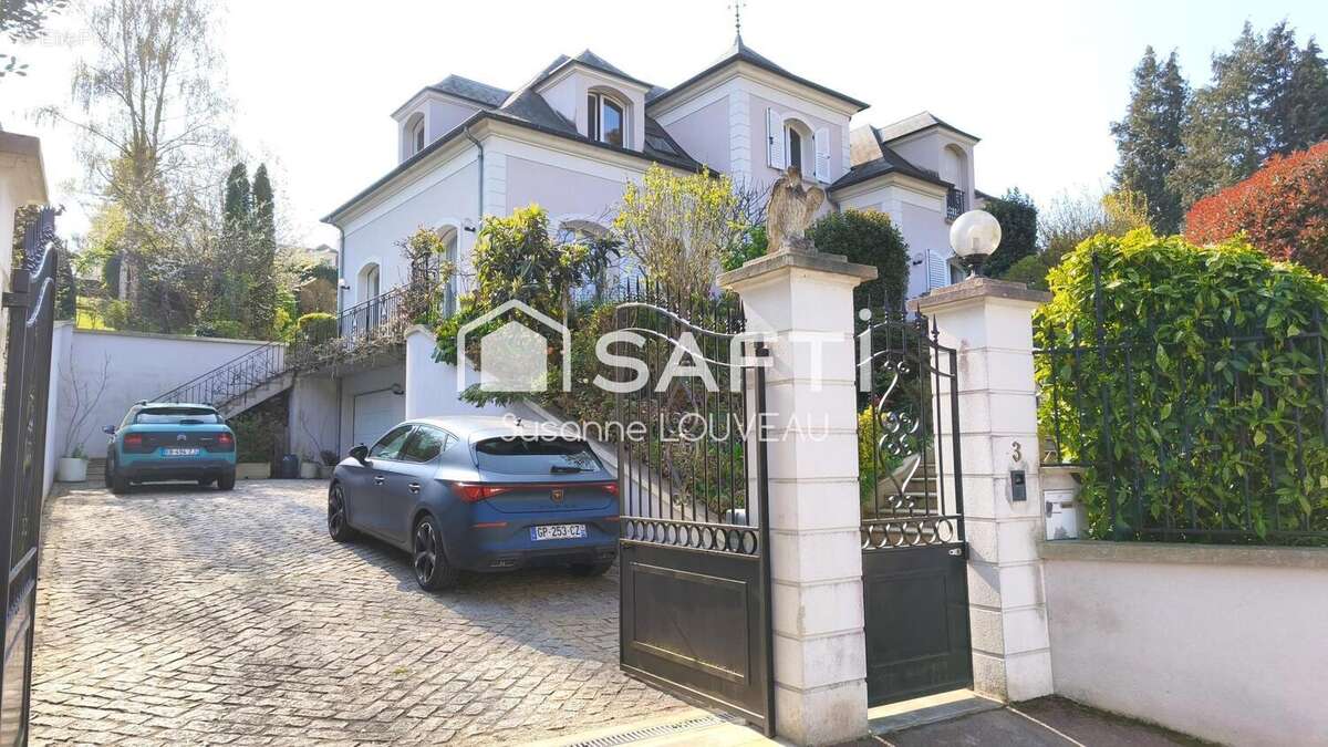 Photo 1 - Maison à L'ETANG-LA-VILLE