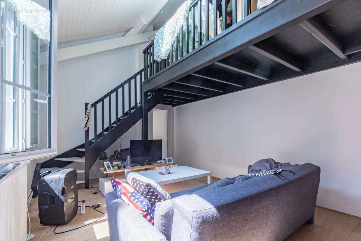 T3 duplex spacieux et atypique – Quartier Place du Cirque - photo 4