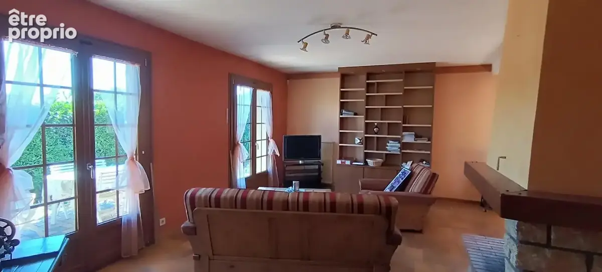 Maison à vendre 6 pièces ISSOIRE (63) - photo 4