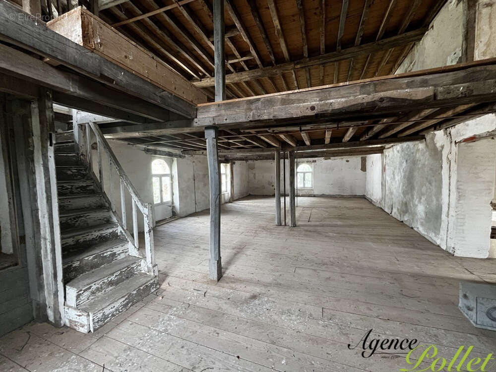 Propriété 9,5 ha : maisons, moulin, dépendances, 3 étangs - photo 13