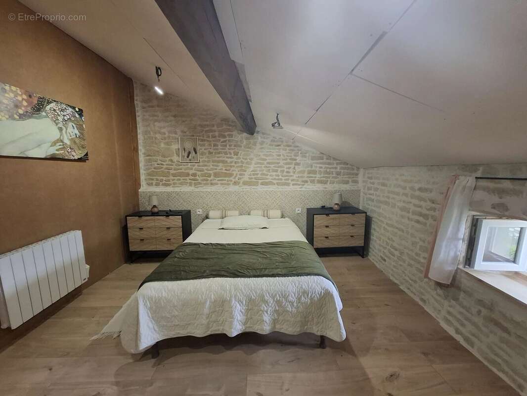 Maison à PAIZAY-LE-CHAPT